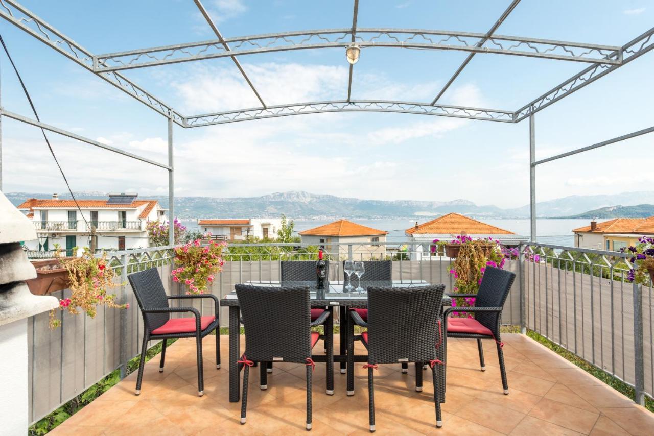 Apartments By The Sea Slatine, Ciovo - 11047 エクステリア 写真