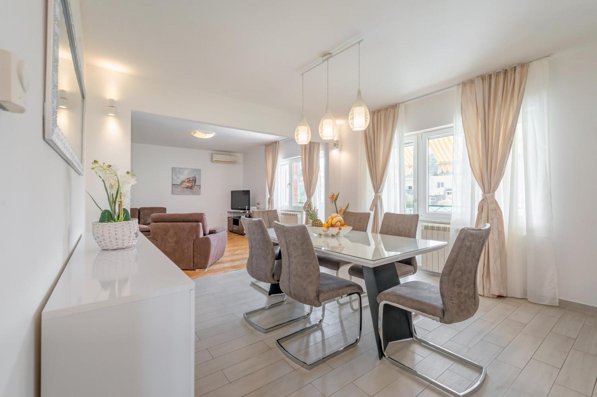Apartments By The Sea Slatine, Ciovo - 11047 部屋 写真