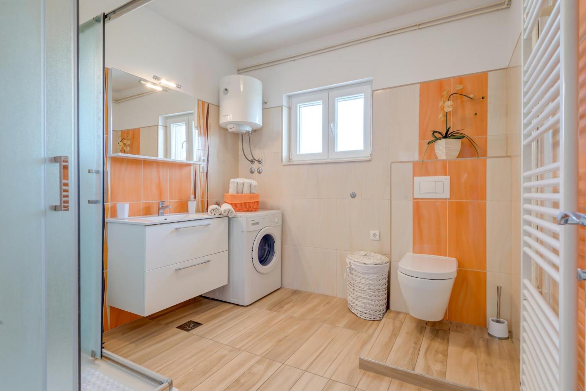 Apartments By The Sea Slatine, Ciovo - 11047 部屋 写真